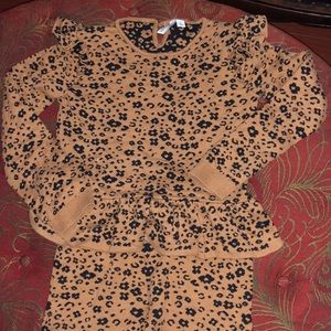 Janie and Jackie set